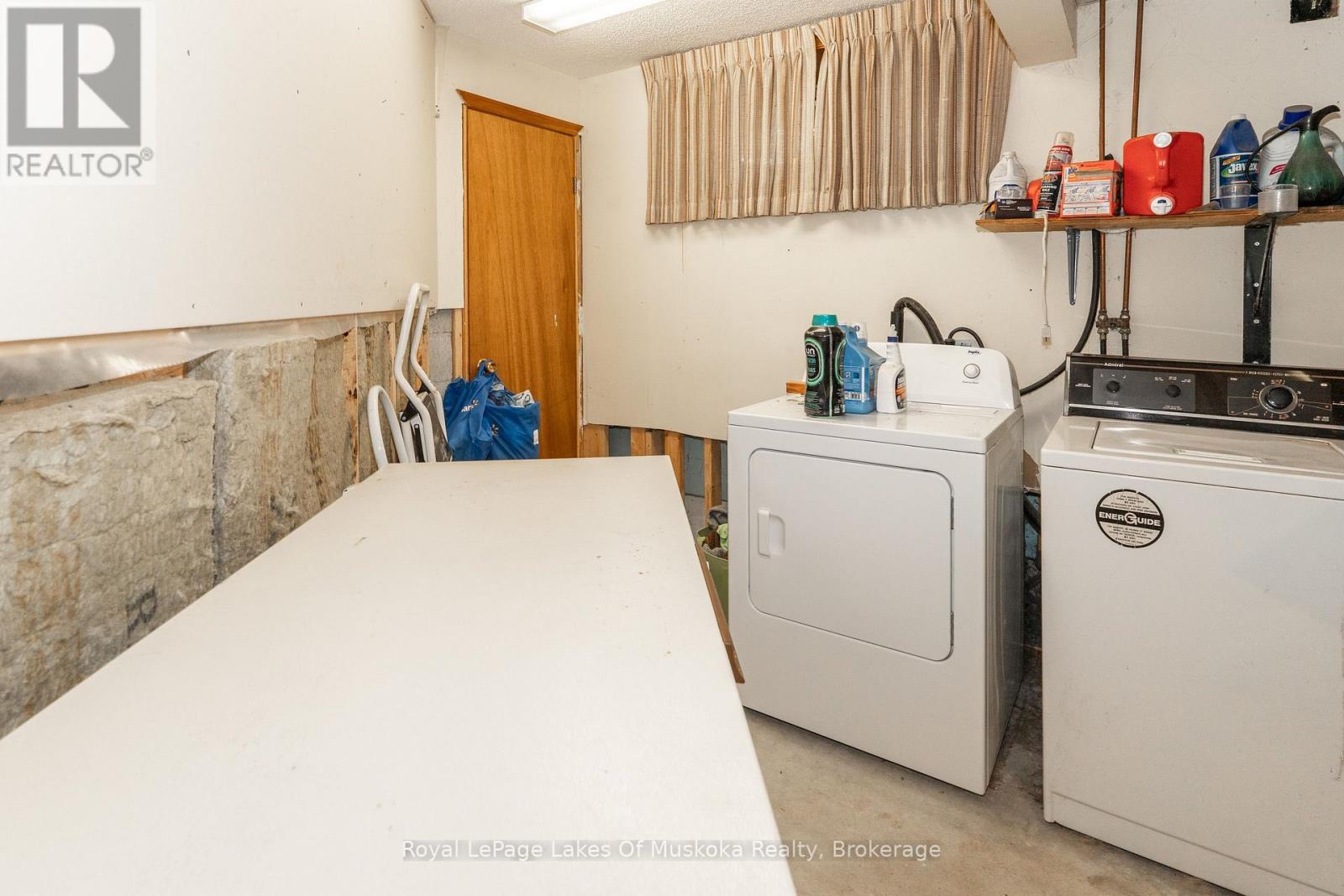 #22 1254 BARLOCHAN ROAD - 23
