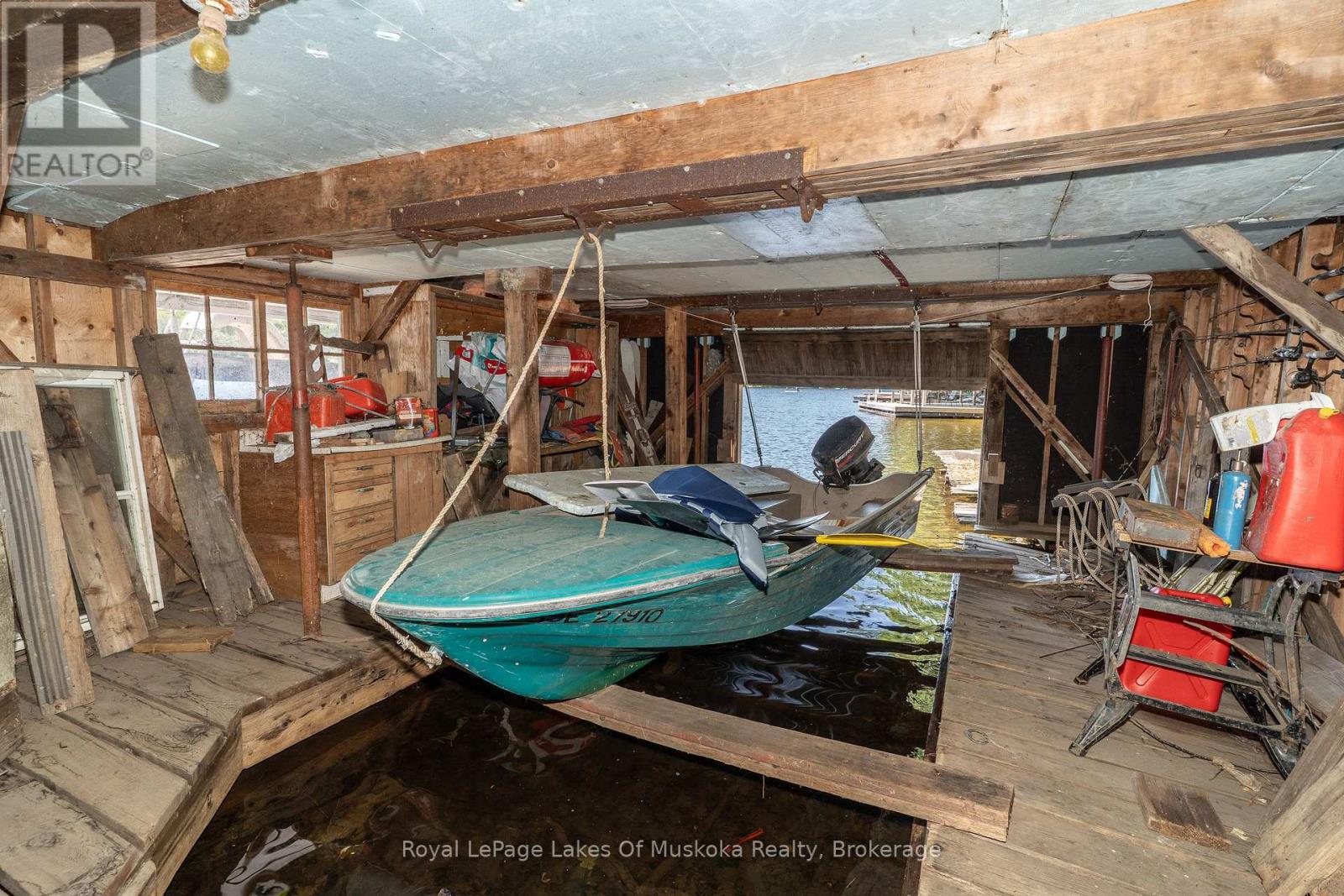 #22 1254 BARLOCHAN ROAD - Image 24