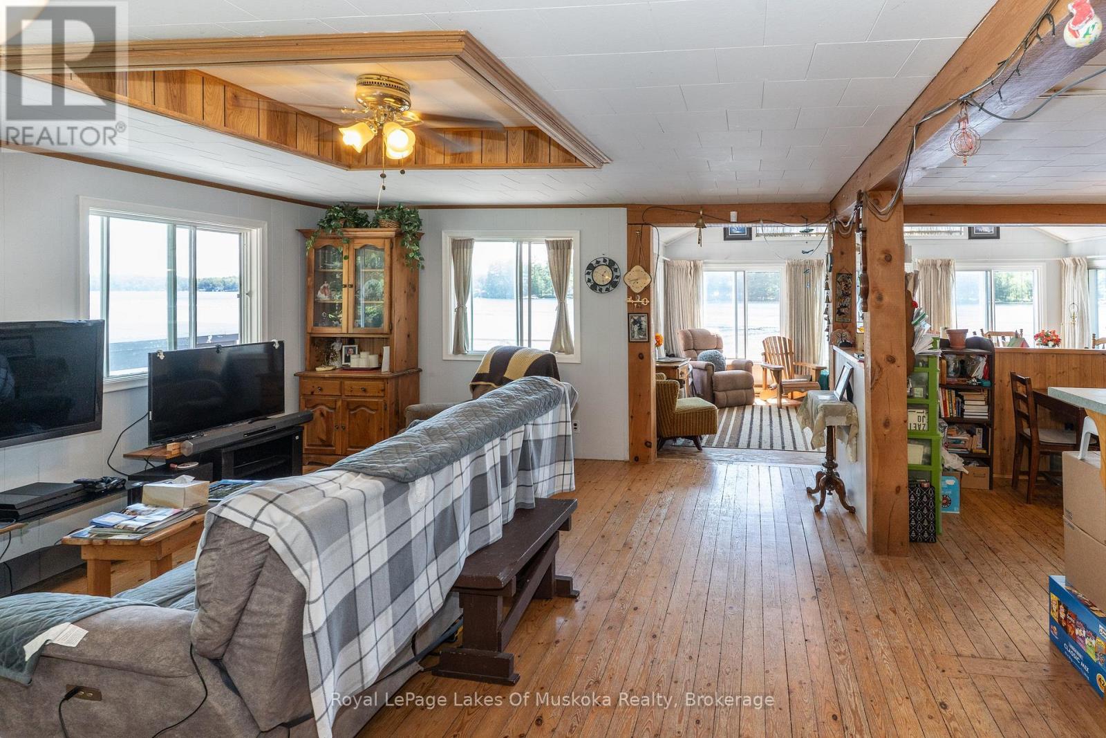 #22 1254 BARLOCHAN ROAD - Image 9