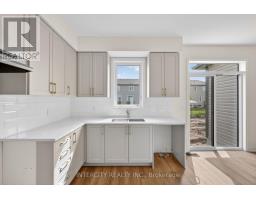 18 Legacy Circle, Wasaga Beach, ON L9Z0L8 Photo 12