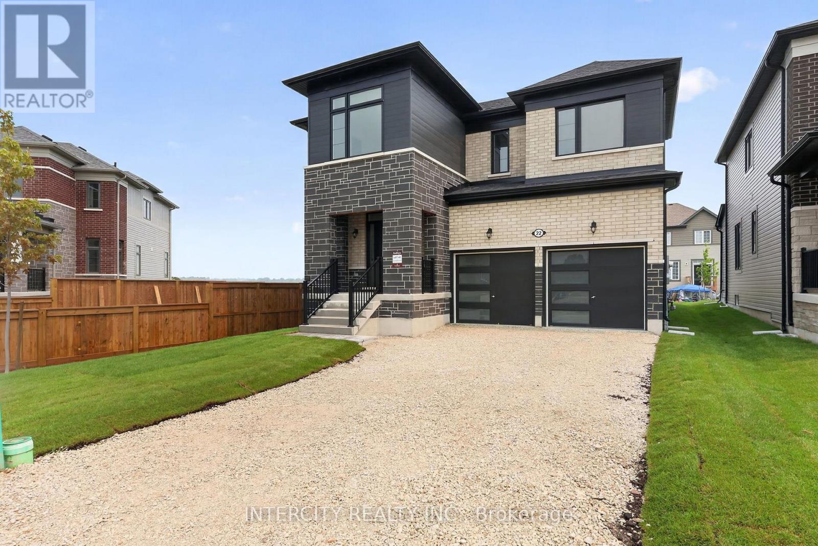 22 LEGACY CIRCLE - Image 4