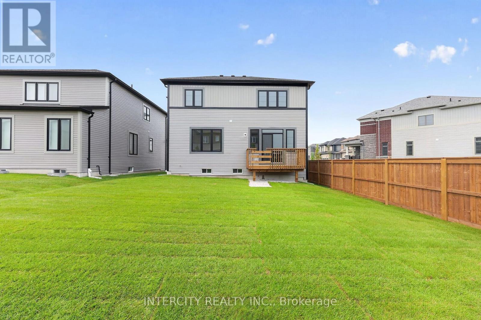 22 LEGACY CIRCLE - Image 41