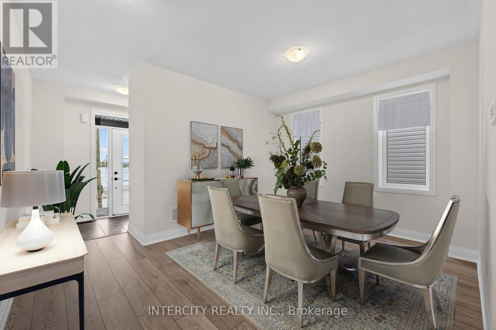 30 LEGACY CIRCLE - Image 9