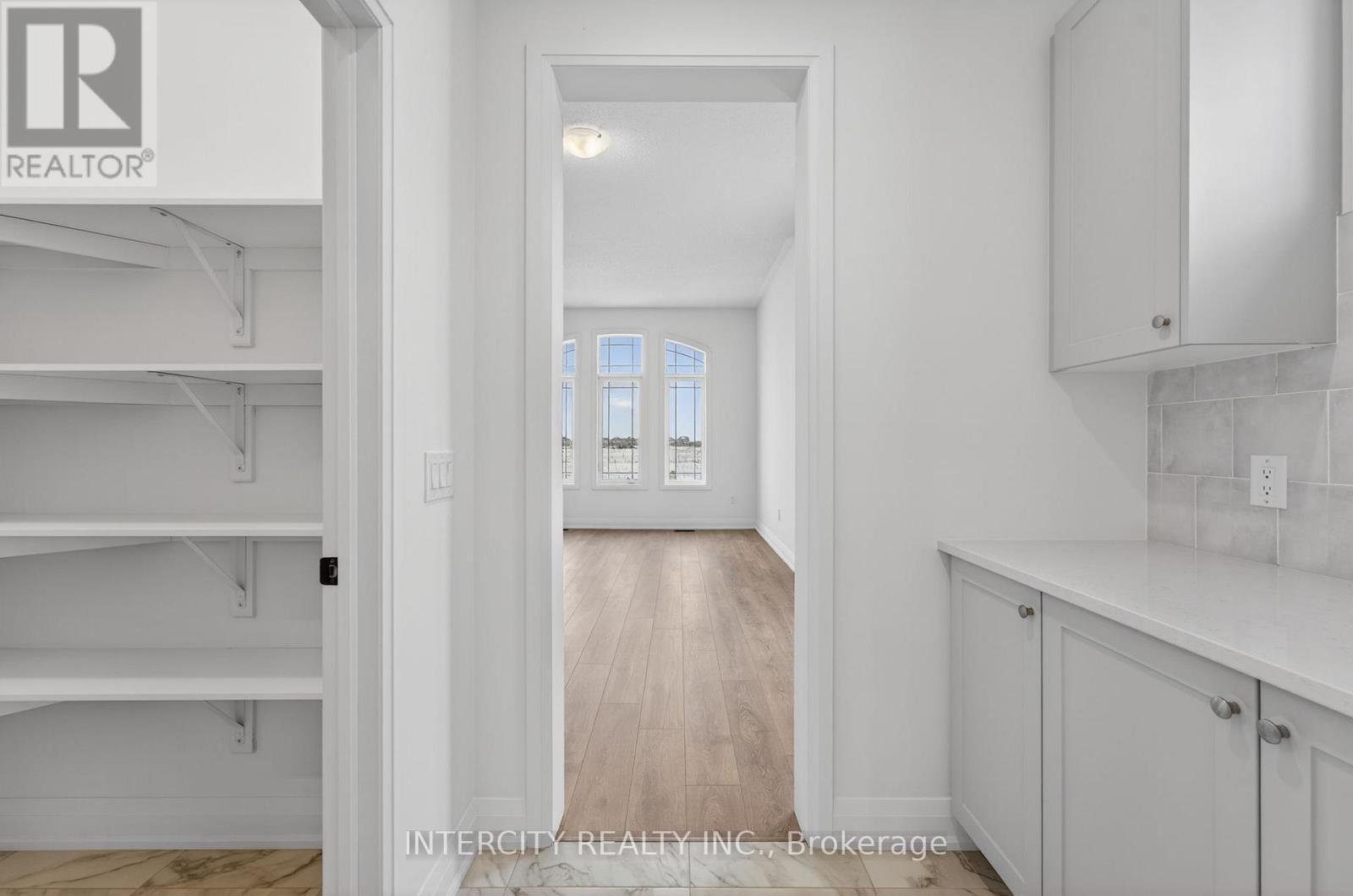 38 LEGACY CIRCLE - 22