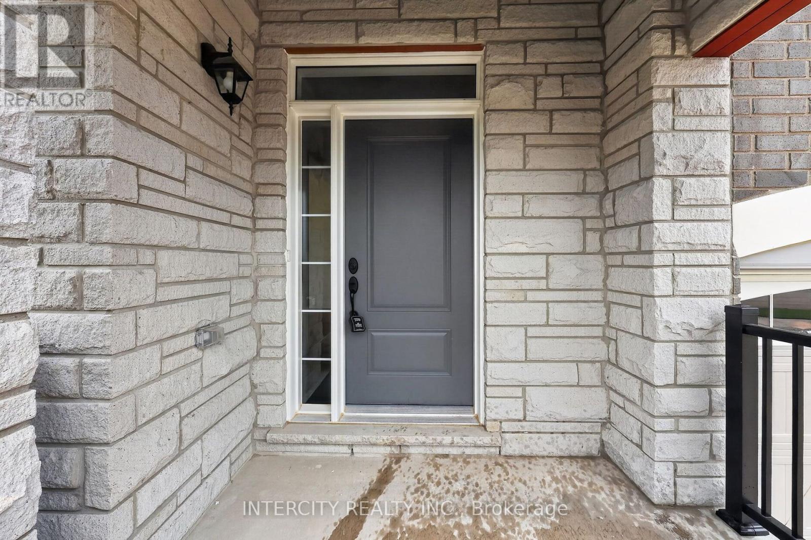 38 LEGACY CIRCLE - 6
