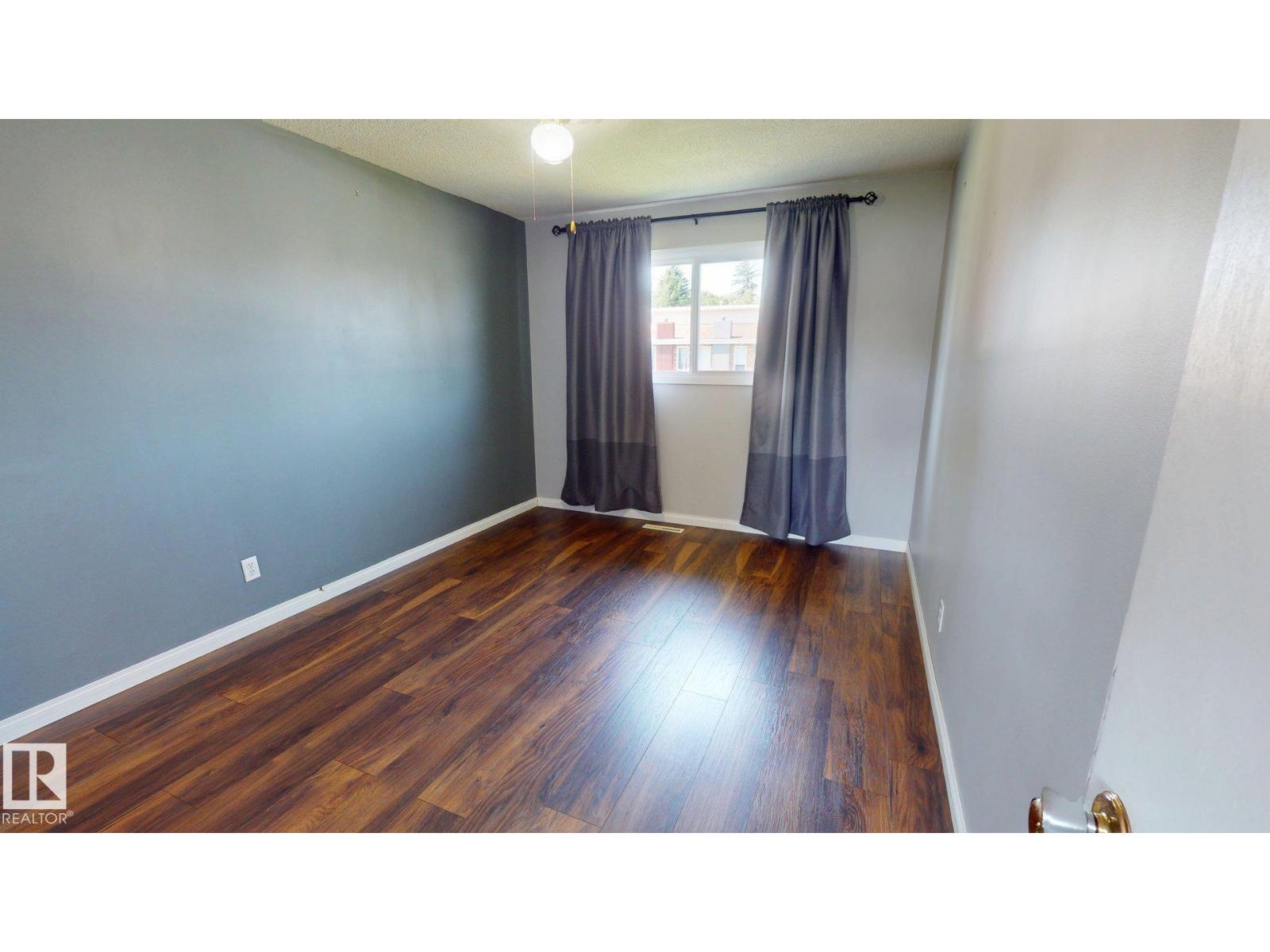 10661 152 ST NW - Image 11