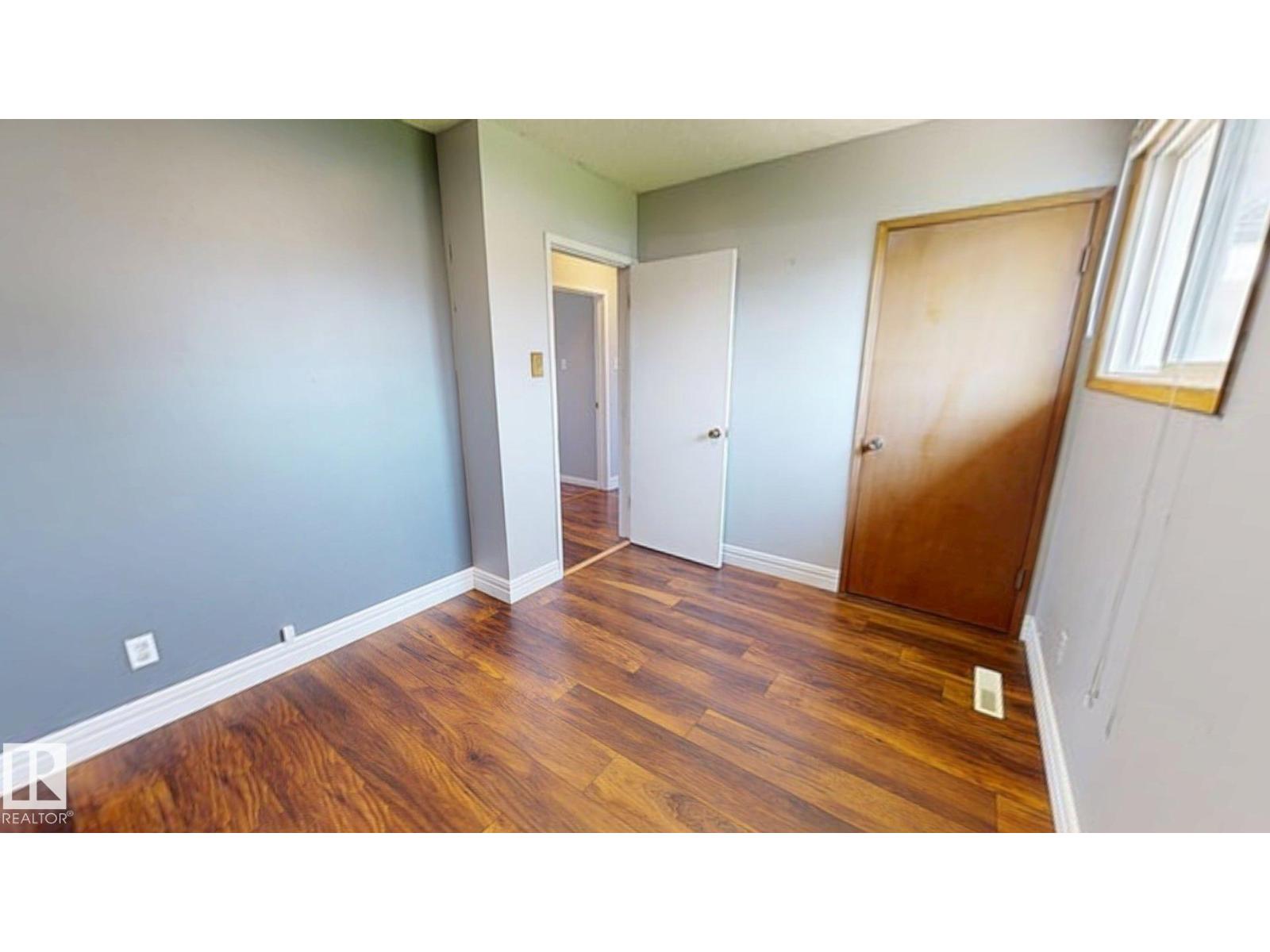 10661 152 ST NW - Image 14