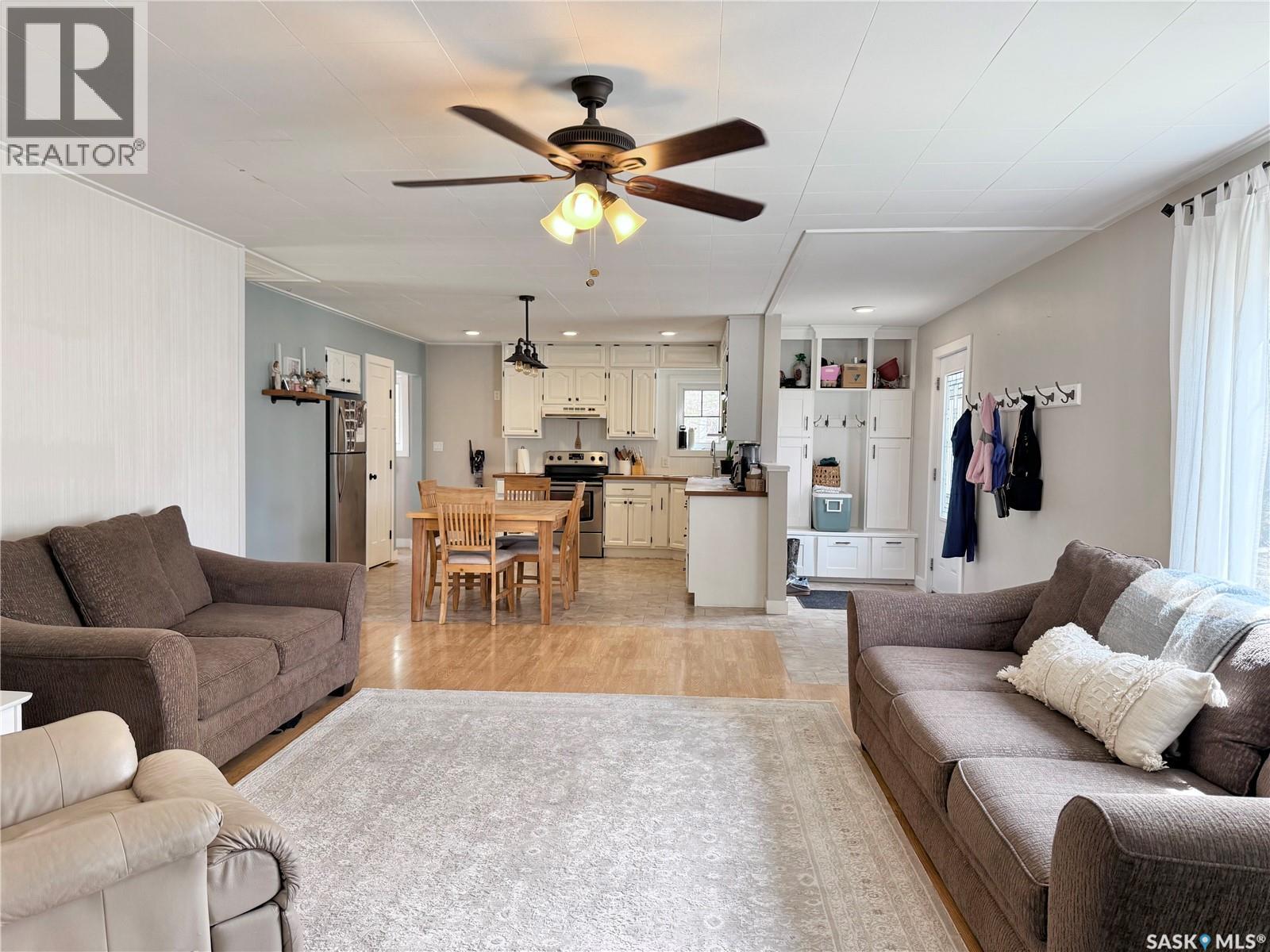 211 Pangman STREET - 19