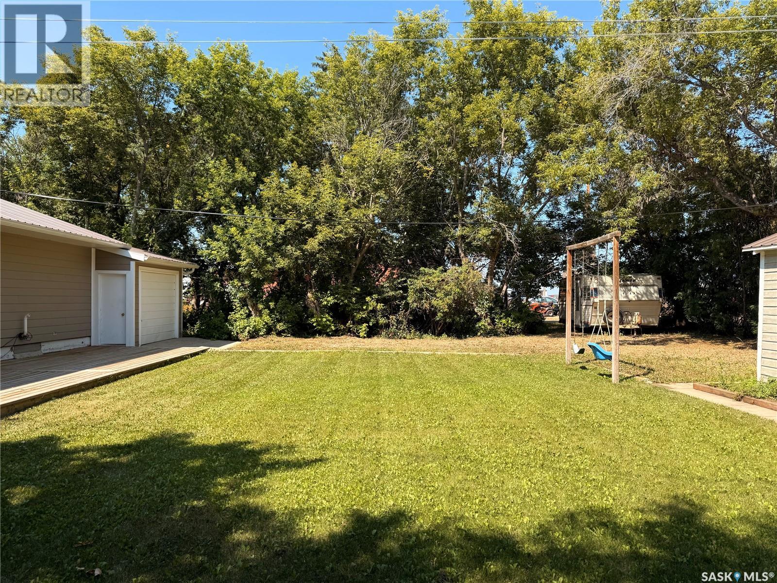 211 Pangman STREET - 34