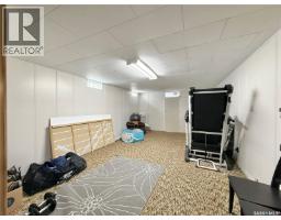 211 Pangman Street, Outlook, SK S0L2N0 Photo 27