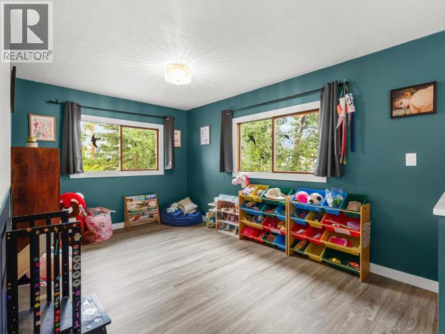 1104 HEMLOCK STREET - 15