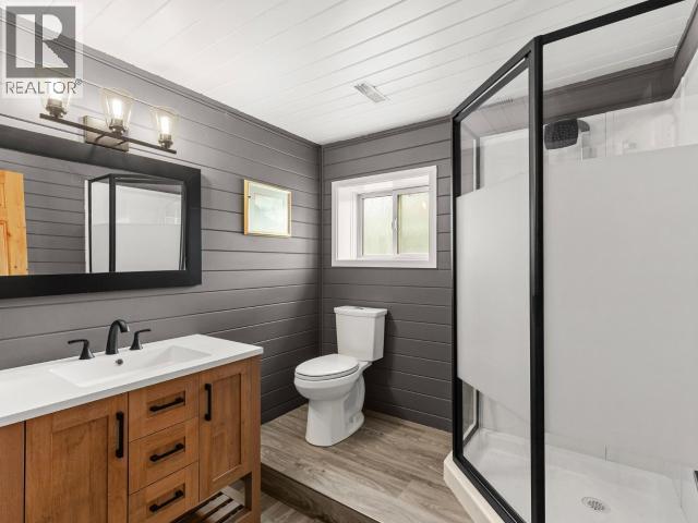 1104 HEMLOCK STREET - 24