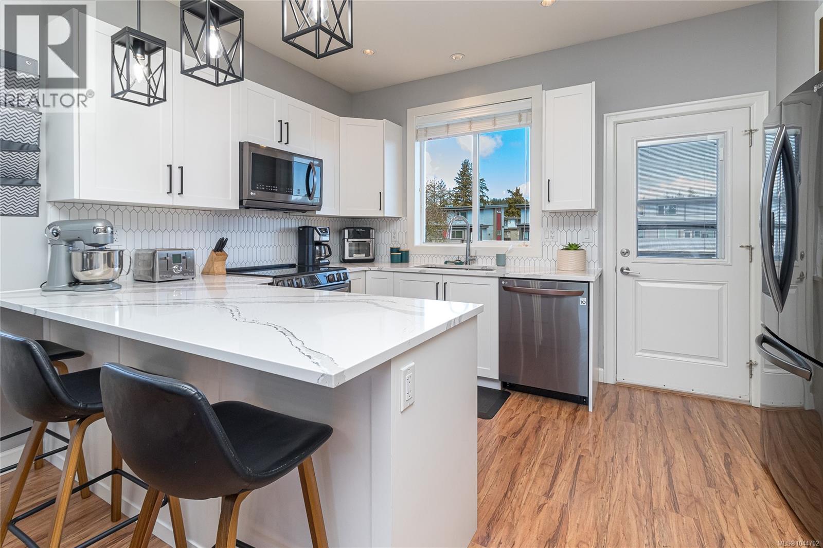 1054 Whitney Crt - 11