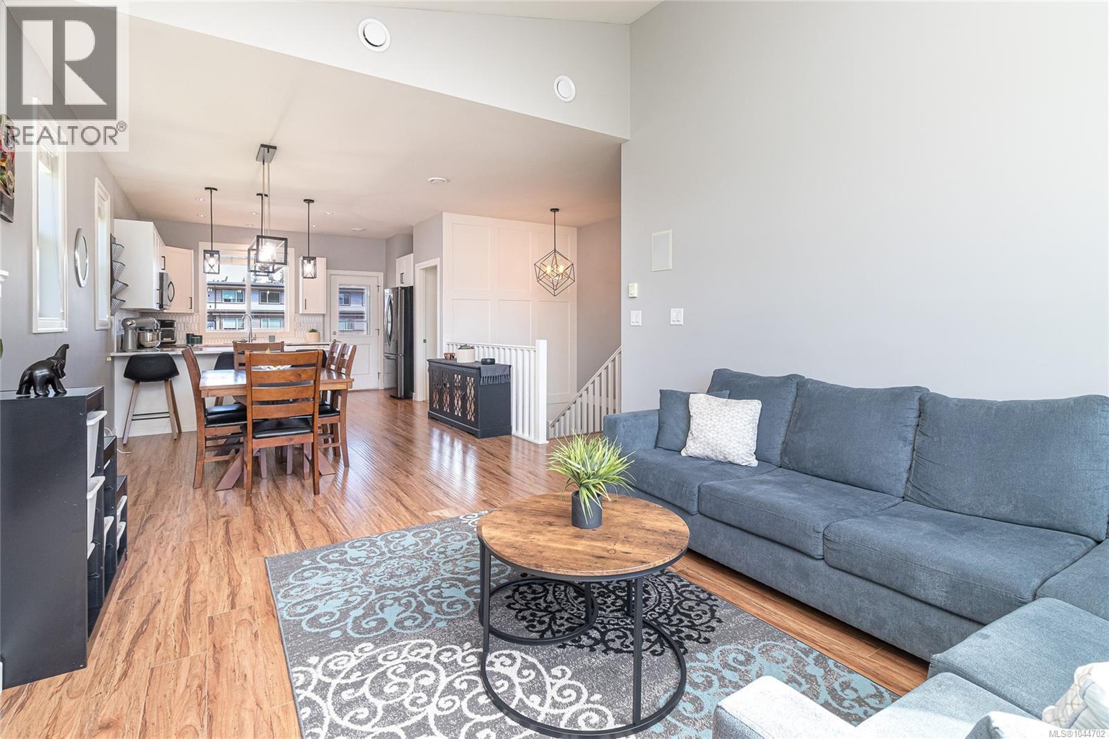 1054 Whitney Crt - 8