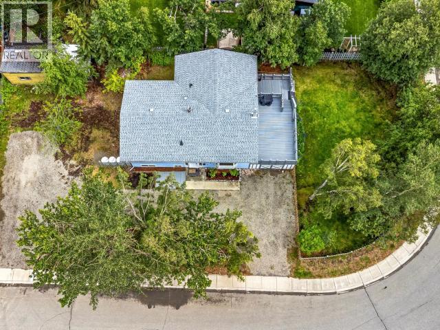 1104 HEMLOCK STREET, Whitehorse — photo 3