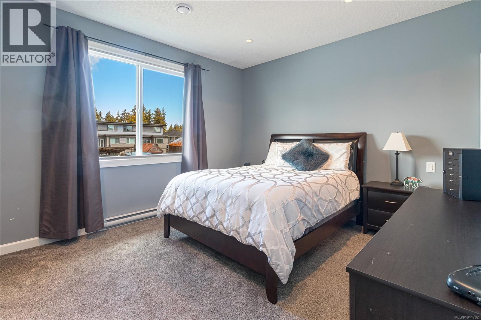 1054 Whitney Crt - 14