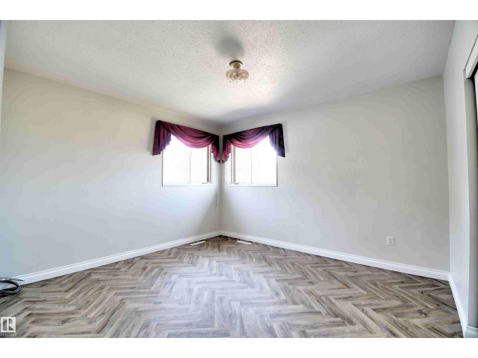 5109 47 AV - Image 14