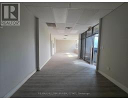 1 - 465 Norfinch Drive, Toronto, ON M3N1Y7 Photo 16