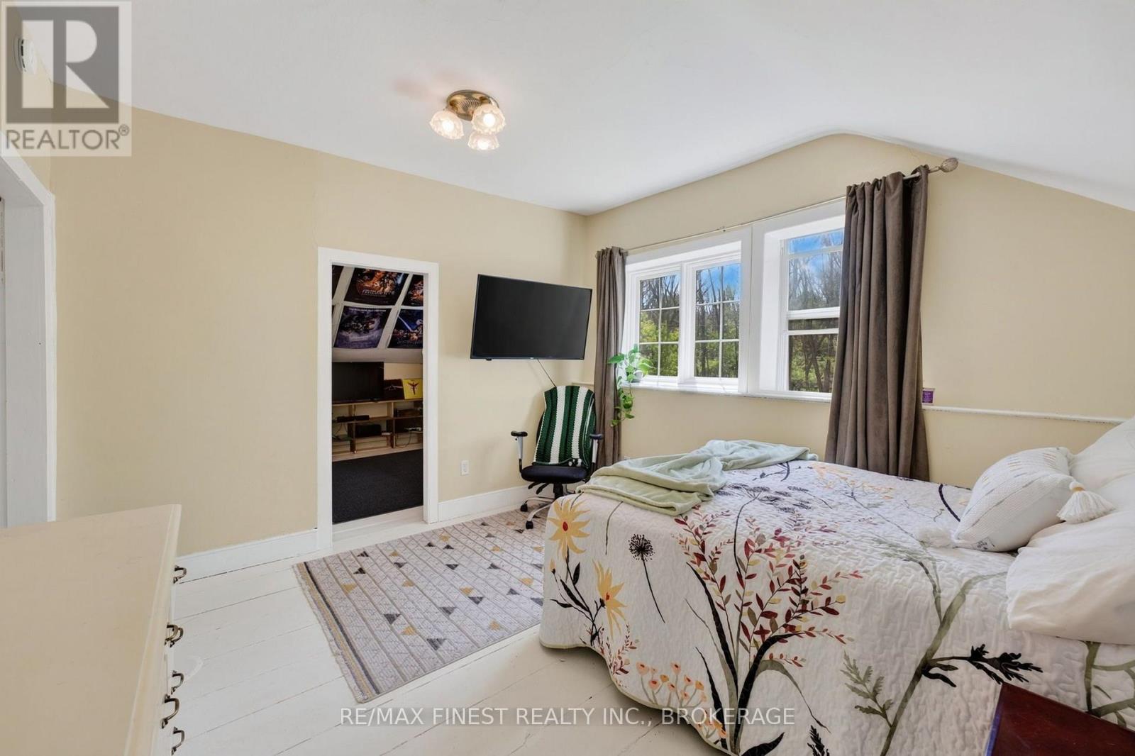 14005 FRONT ROAD - Image 28