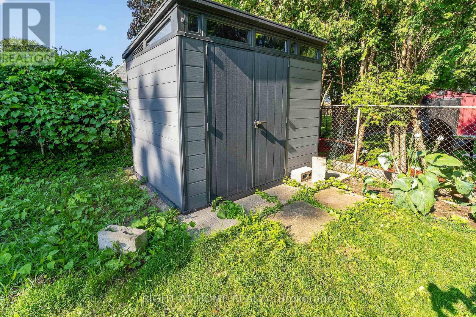 72 MAPLE STREET - Image 33