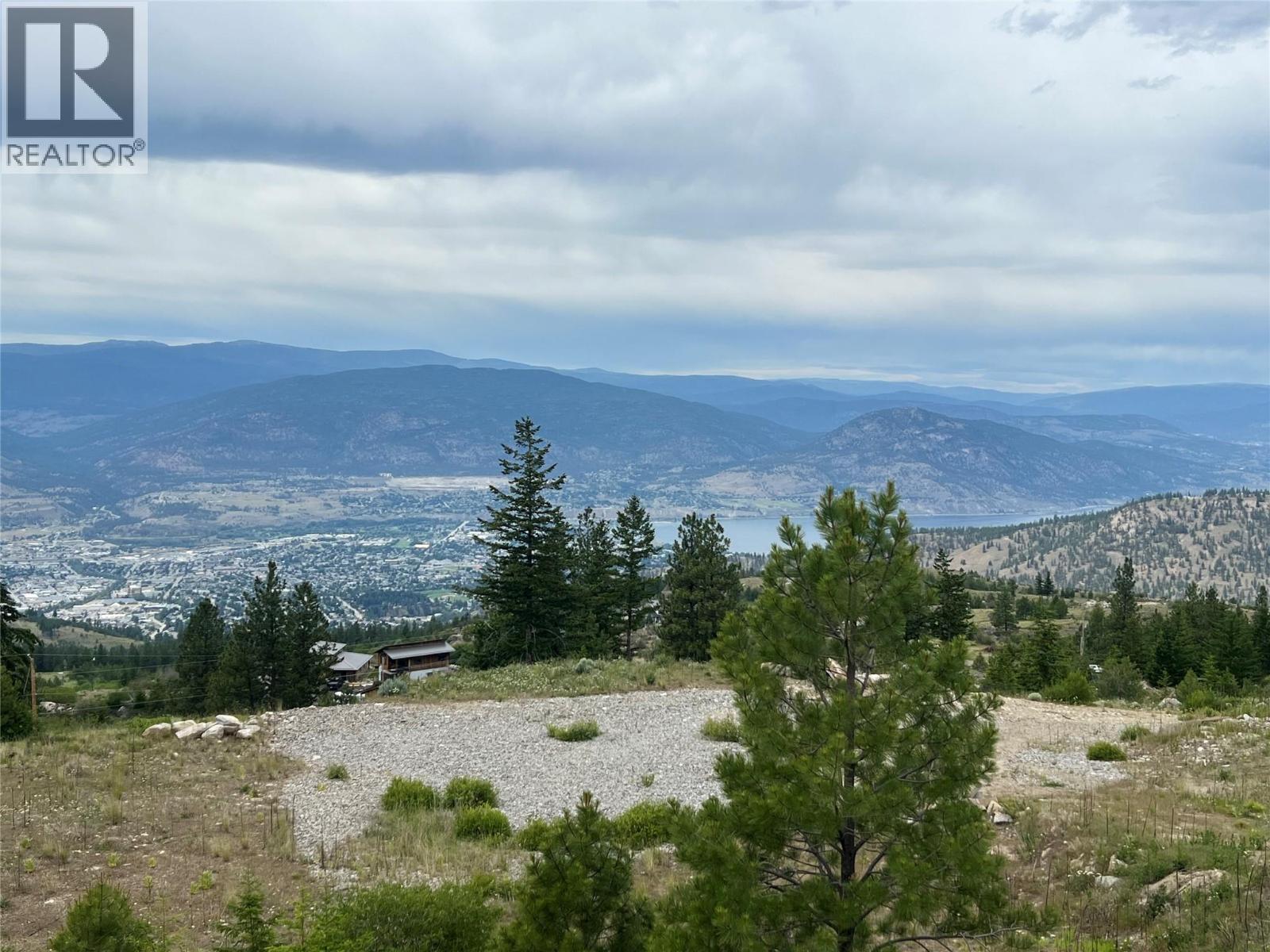 3011 Carmi Road, Penticton — photo 2