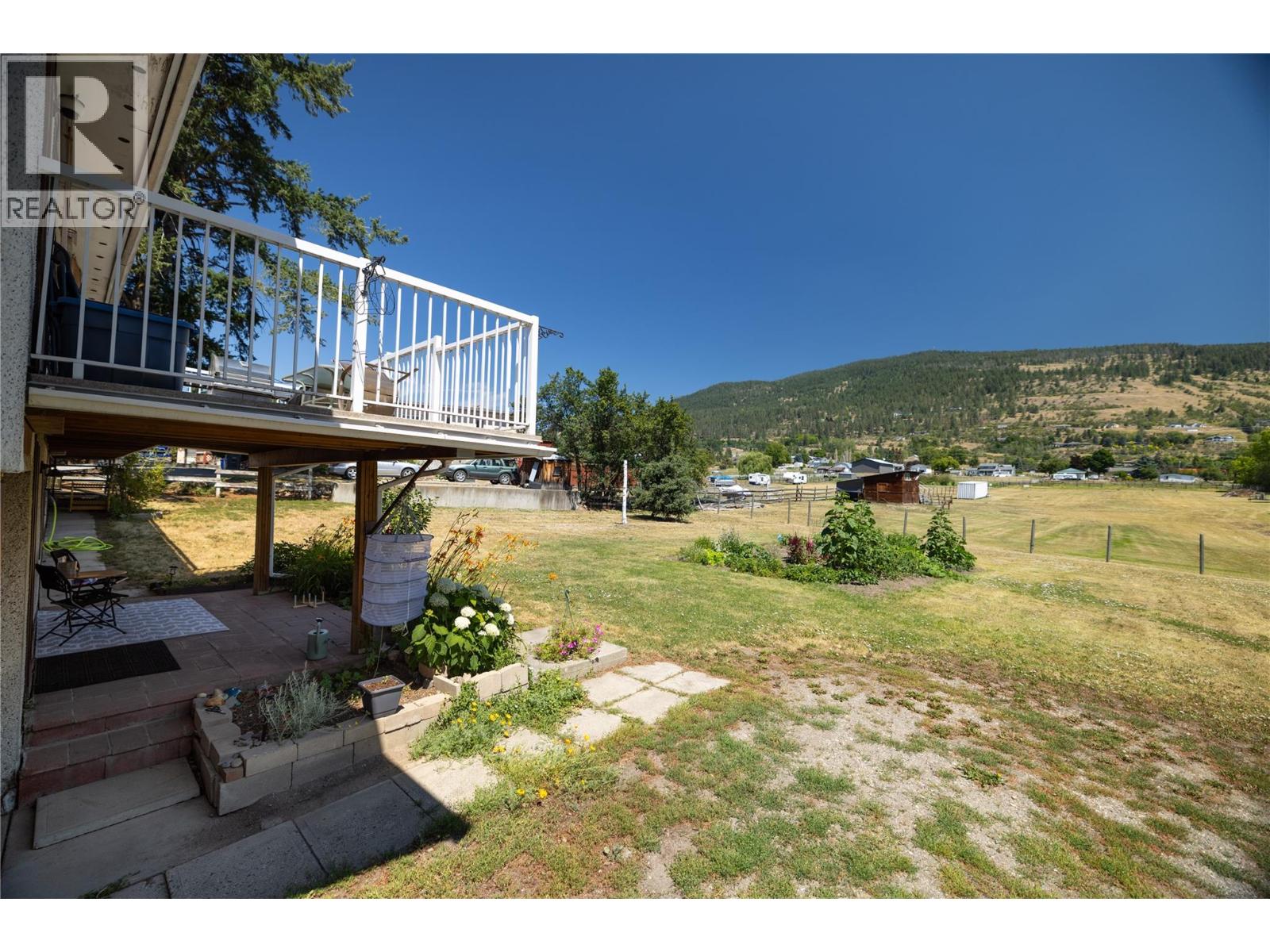 2271 Francis Street - 27
