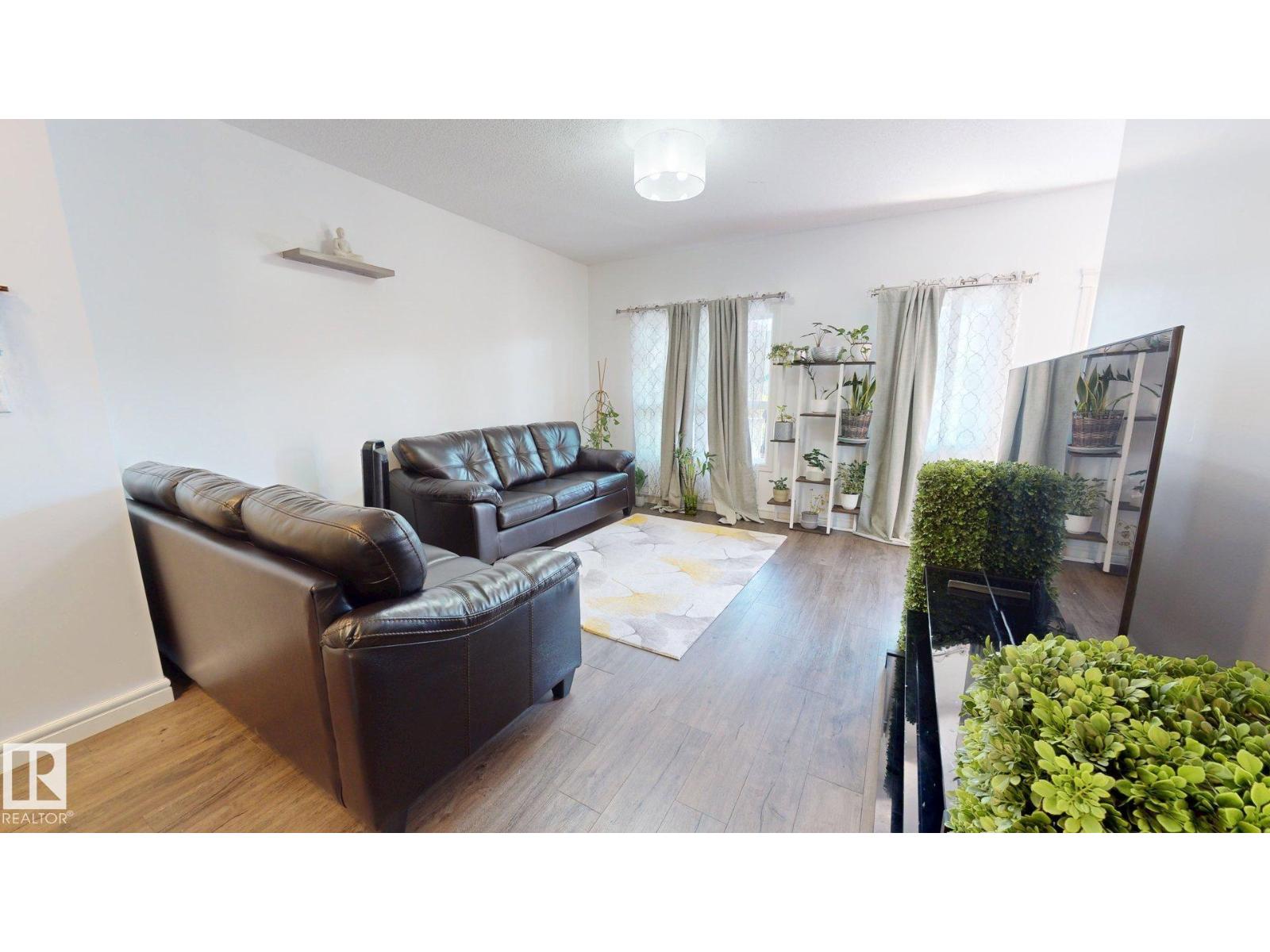 8172 226 ST NW, Rosenthal (Edmonton), Edmonton photo 3