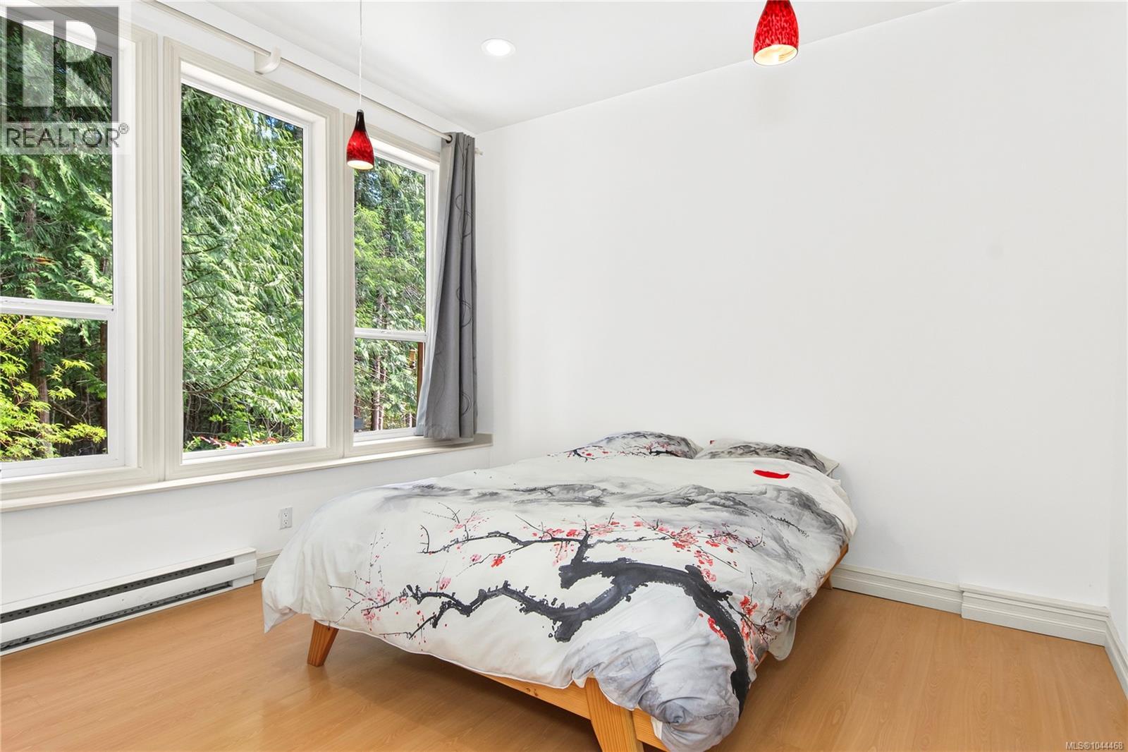 4777 Forbidden Plateau Rd - 22