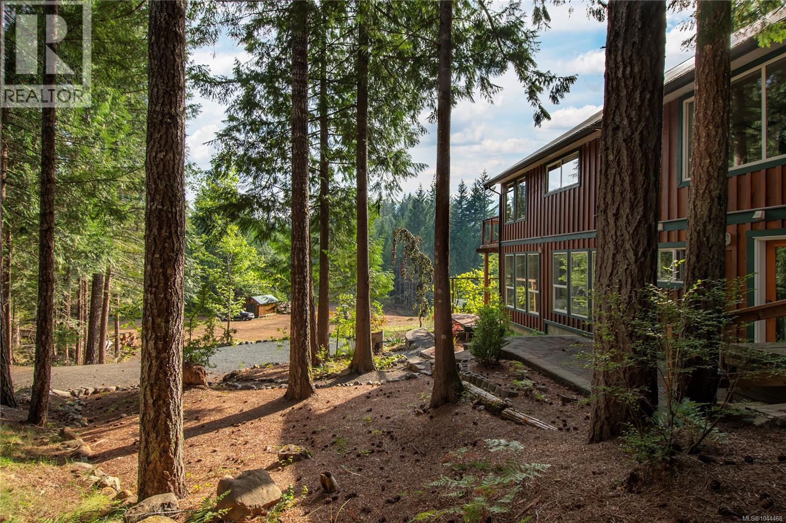4777 Forbidden Plateau Rd - 38