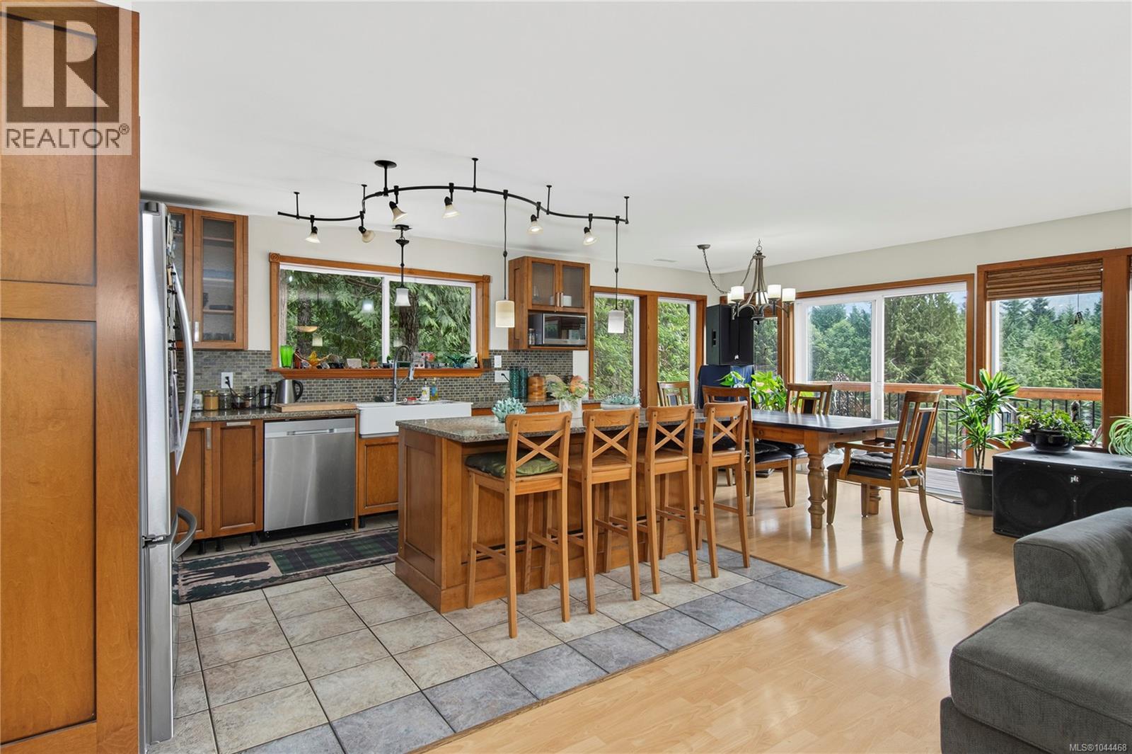 4777 Forbidden Plateau Rd - 5