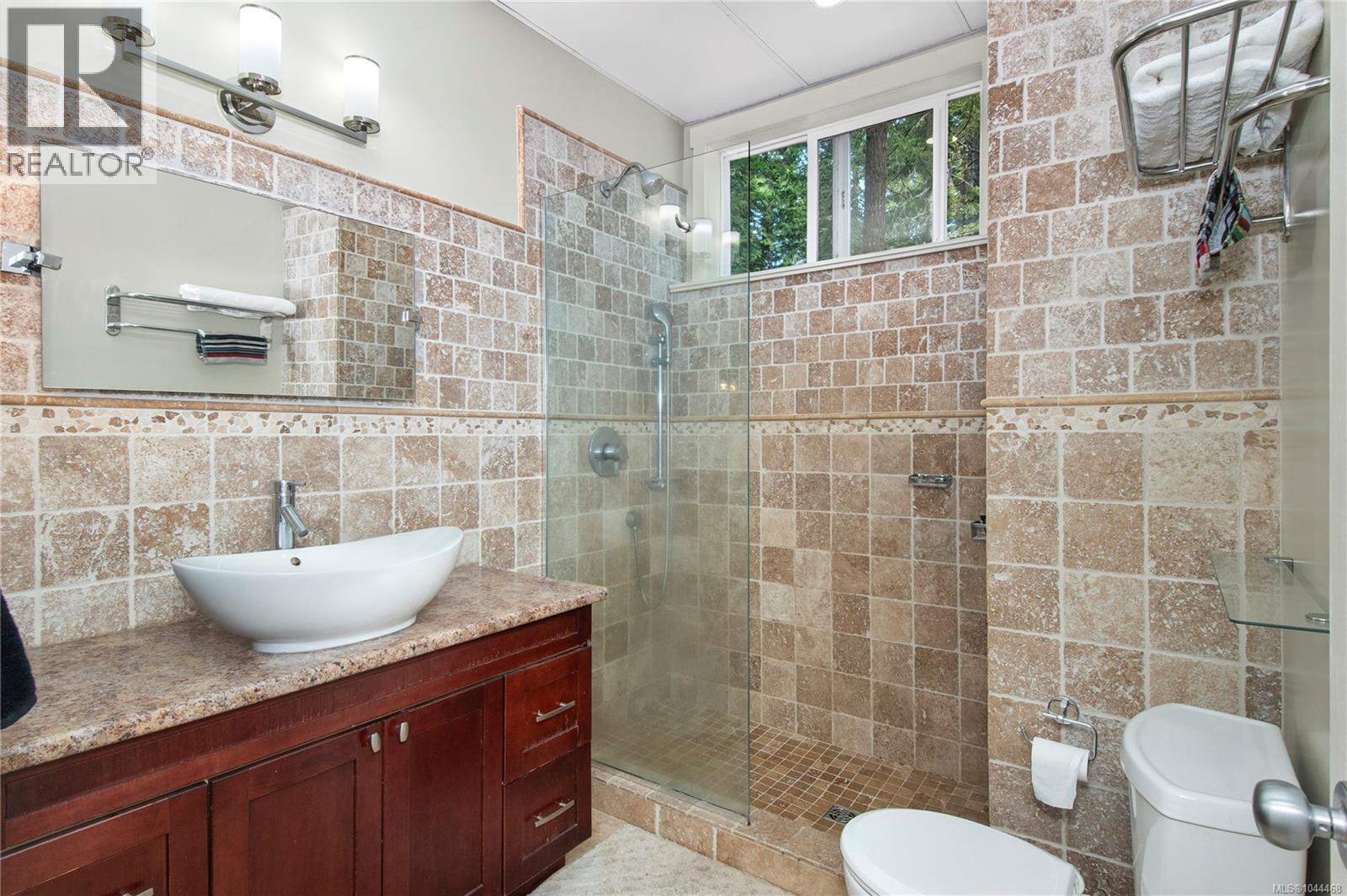 4777 Forbidden Plateau Rd - Image 24