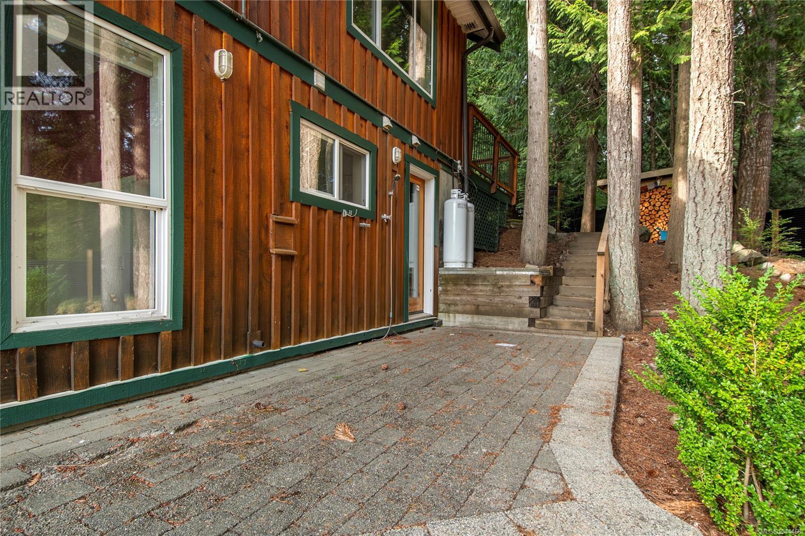 4777 Forbidden Plateau Rd - Image 39