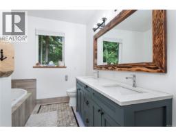 4777 Forbidden Plateau Rd, Courtenay, BC V9J1R3 Photo 66