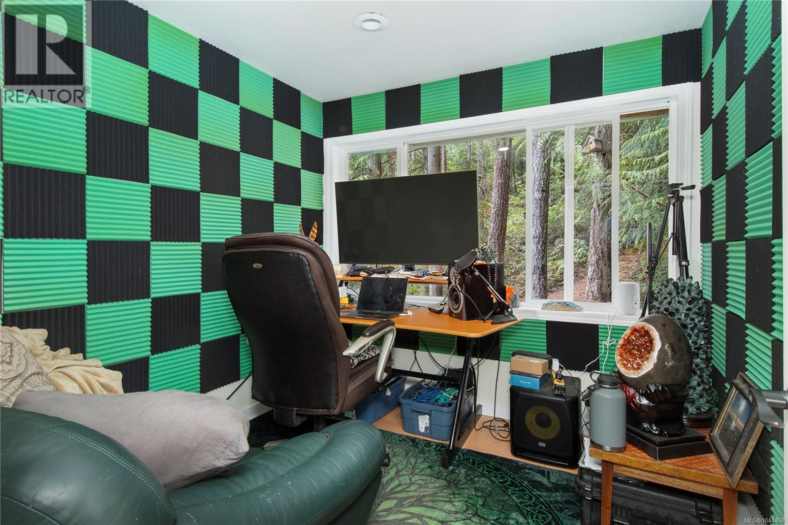 4777 Forbidden Plateau Rd - Image 18