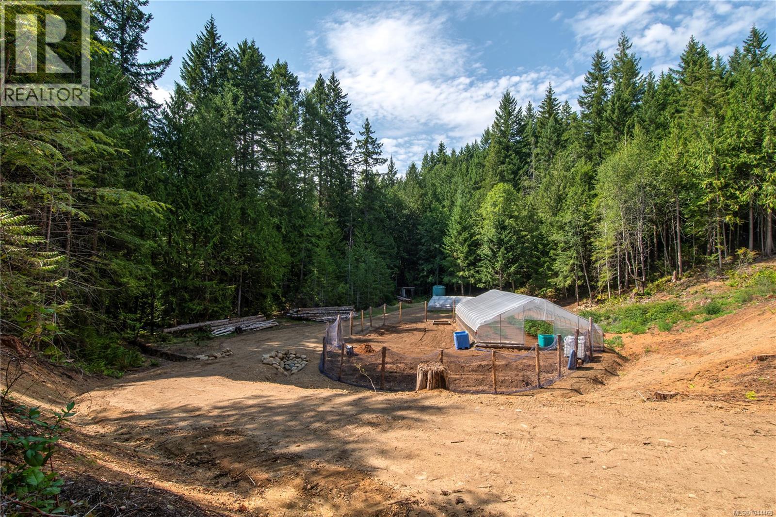 4777 Forbidden Plateau Rd - Image 44