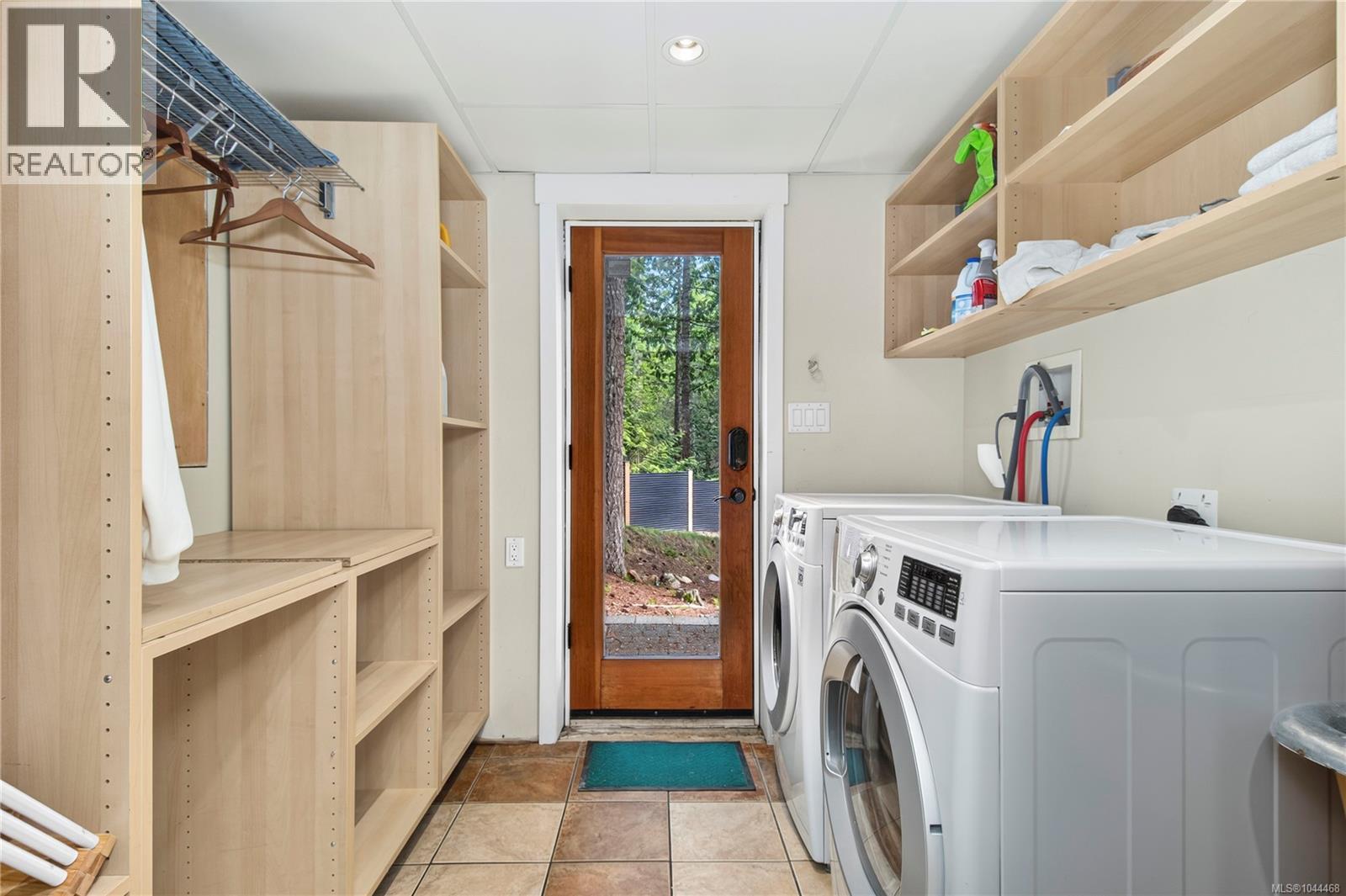 4777 Forbidden Plateau Rd - Image 29