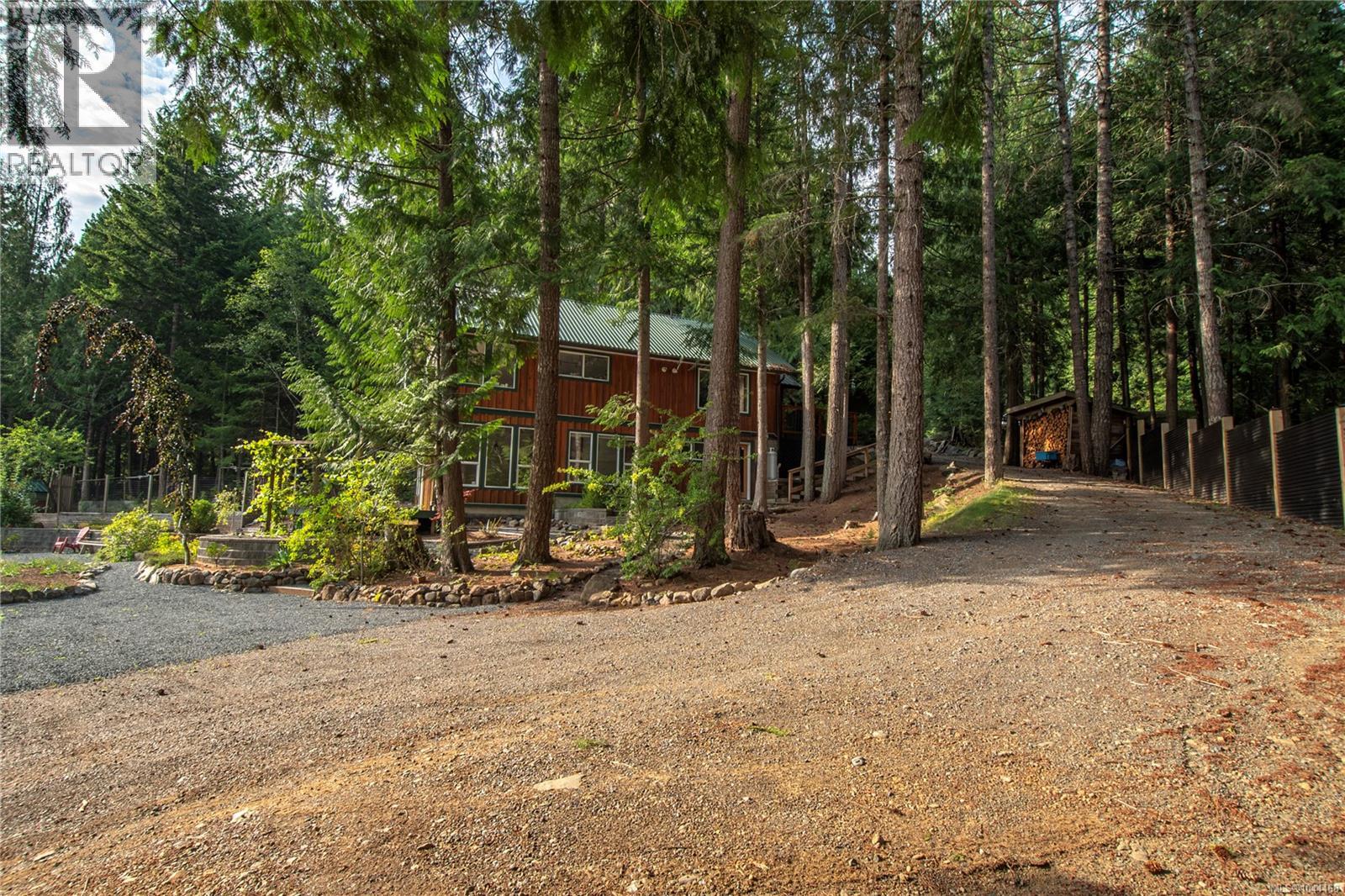 4777 Forbidden Plateau Rd - Image 36