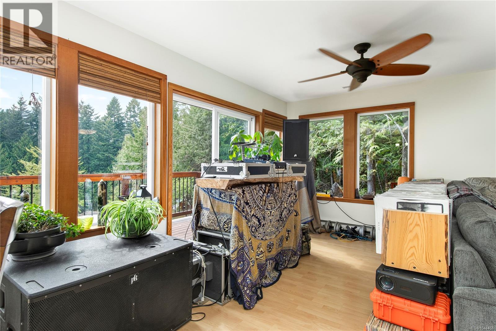 4777 Forbidden Plateau Rd - Image 10