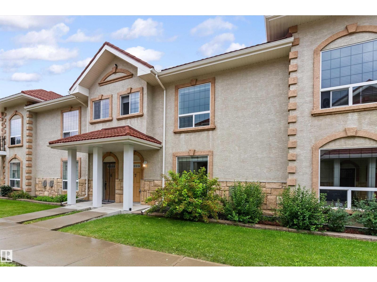 #7 13825 155 AV NW - 4