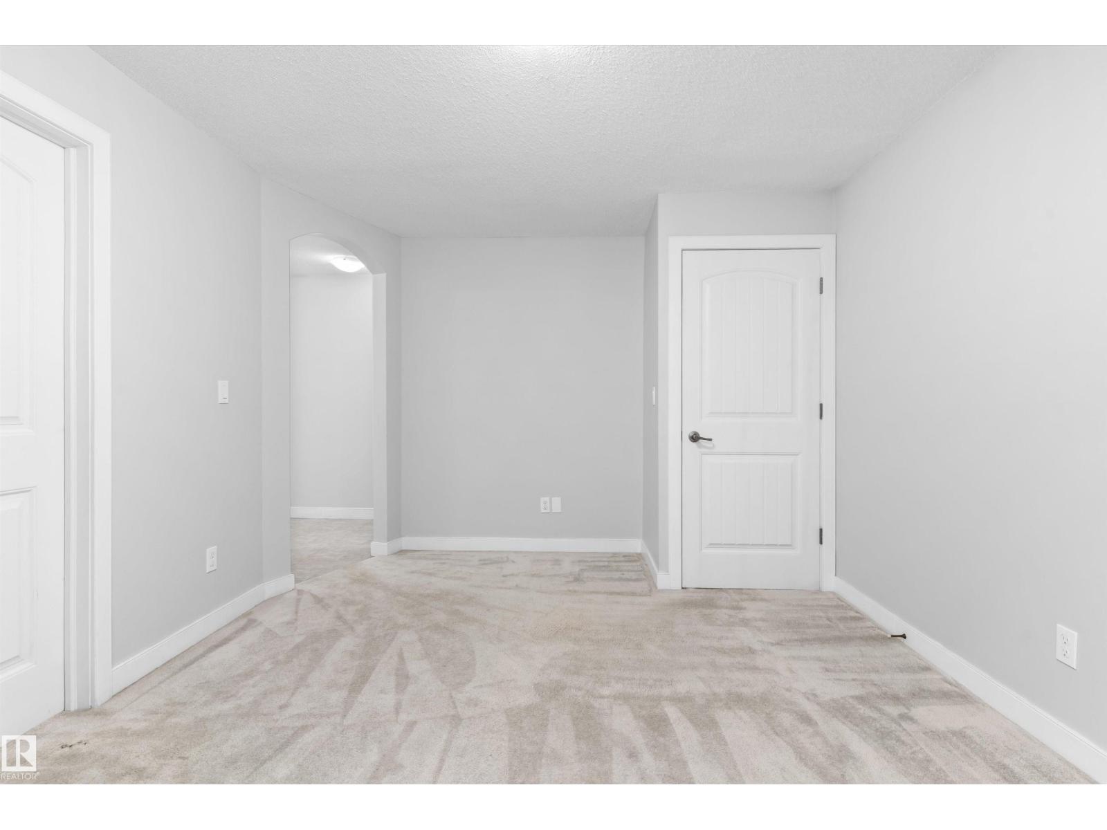 #7 13825 155 AV NW - Image 34