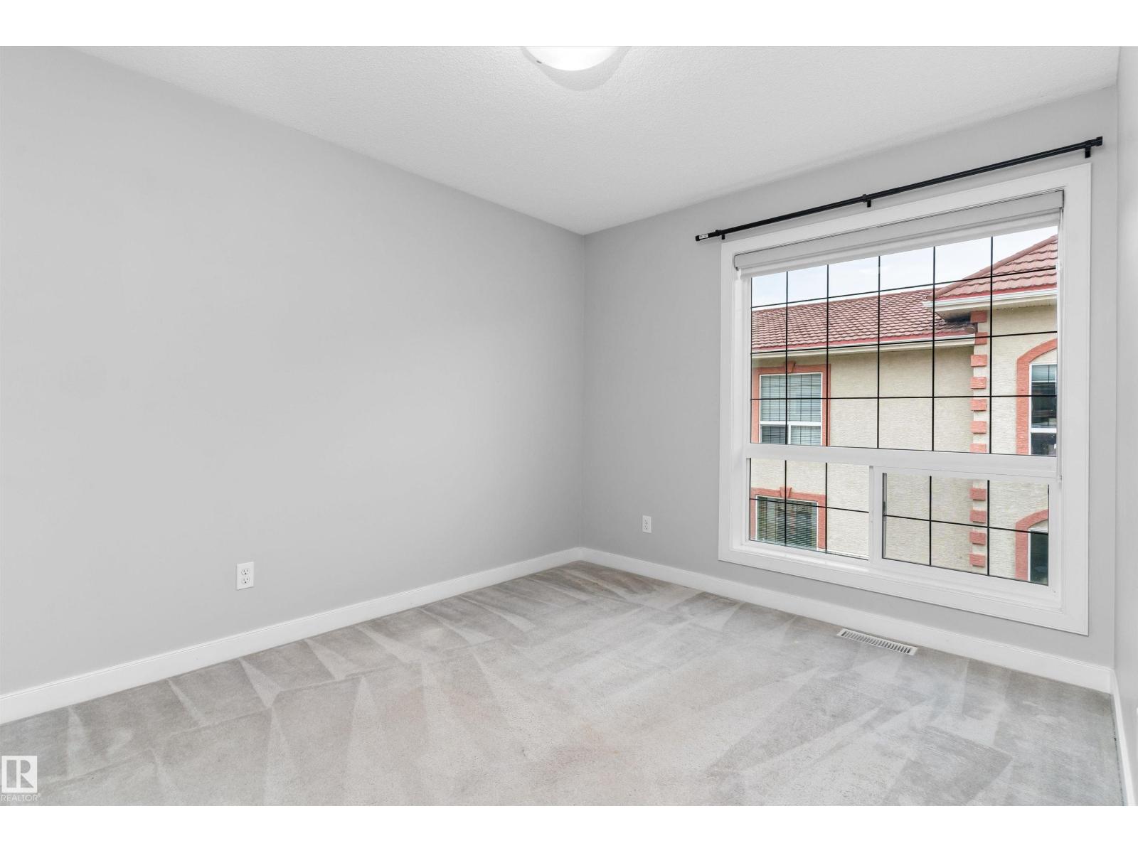 #7 13825 155 AV NW - Image 29