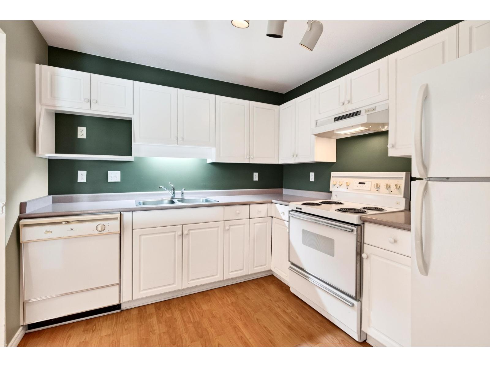 212 32044 OLD YALE ROAD, Abbotsford