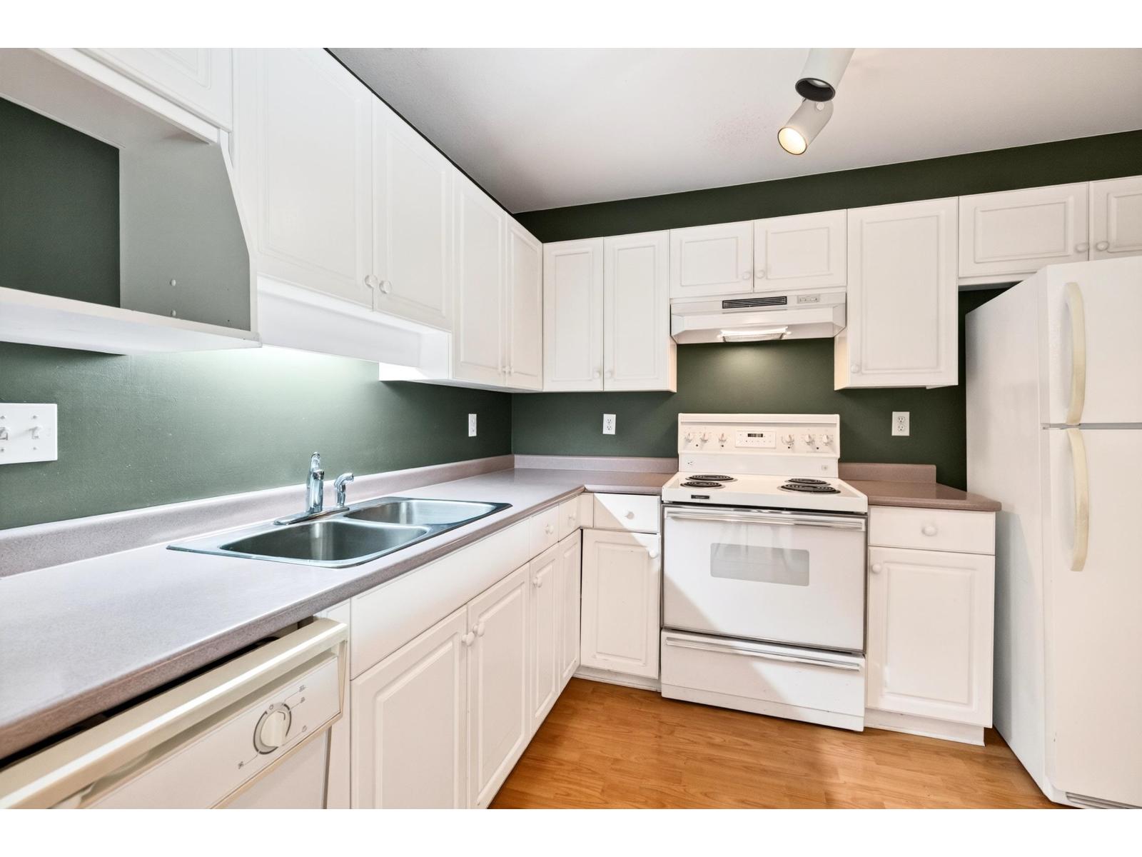 212 32044 OLD YALE ROAD, Abbotsford
