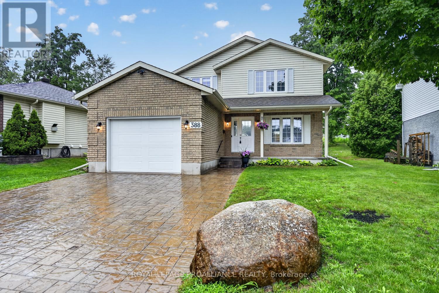 388 BROCK STREET - 1