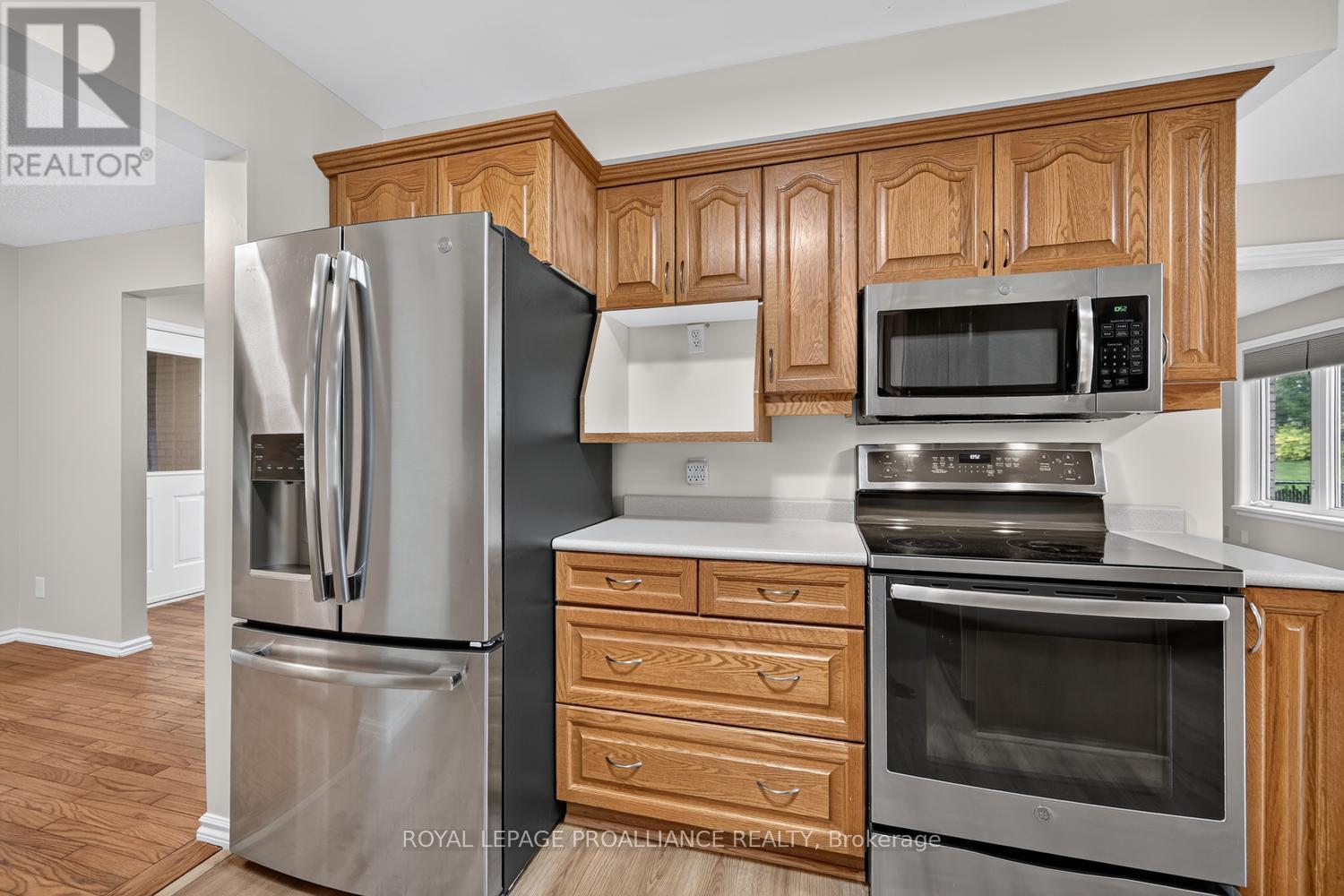 388 BROCK STREET - 14
