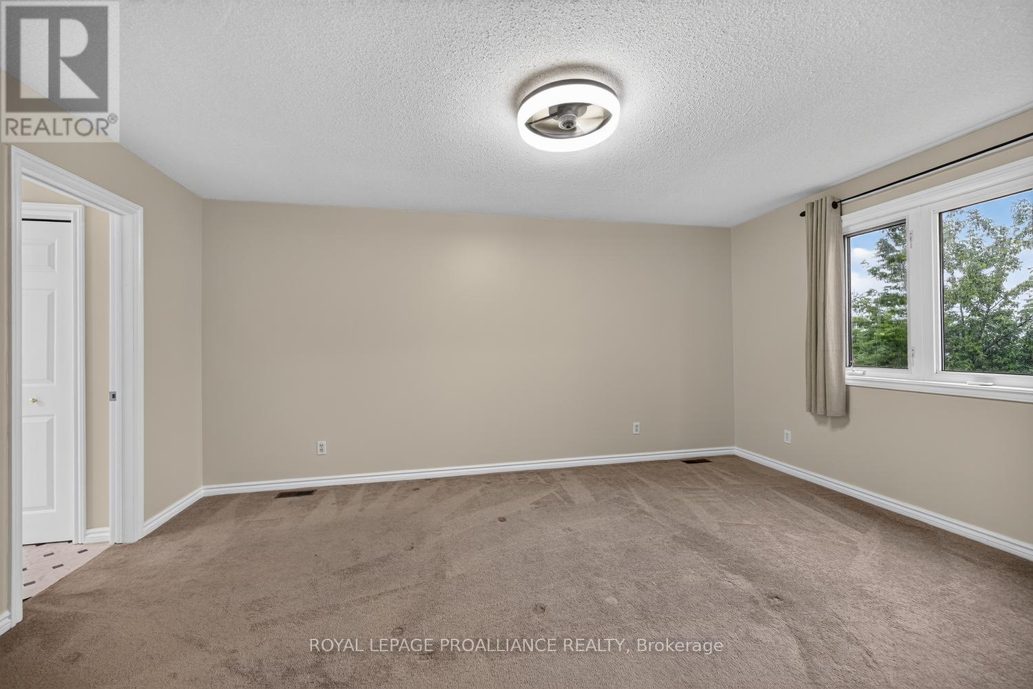 388 BROCK STREET - 21