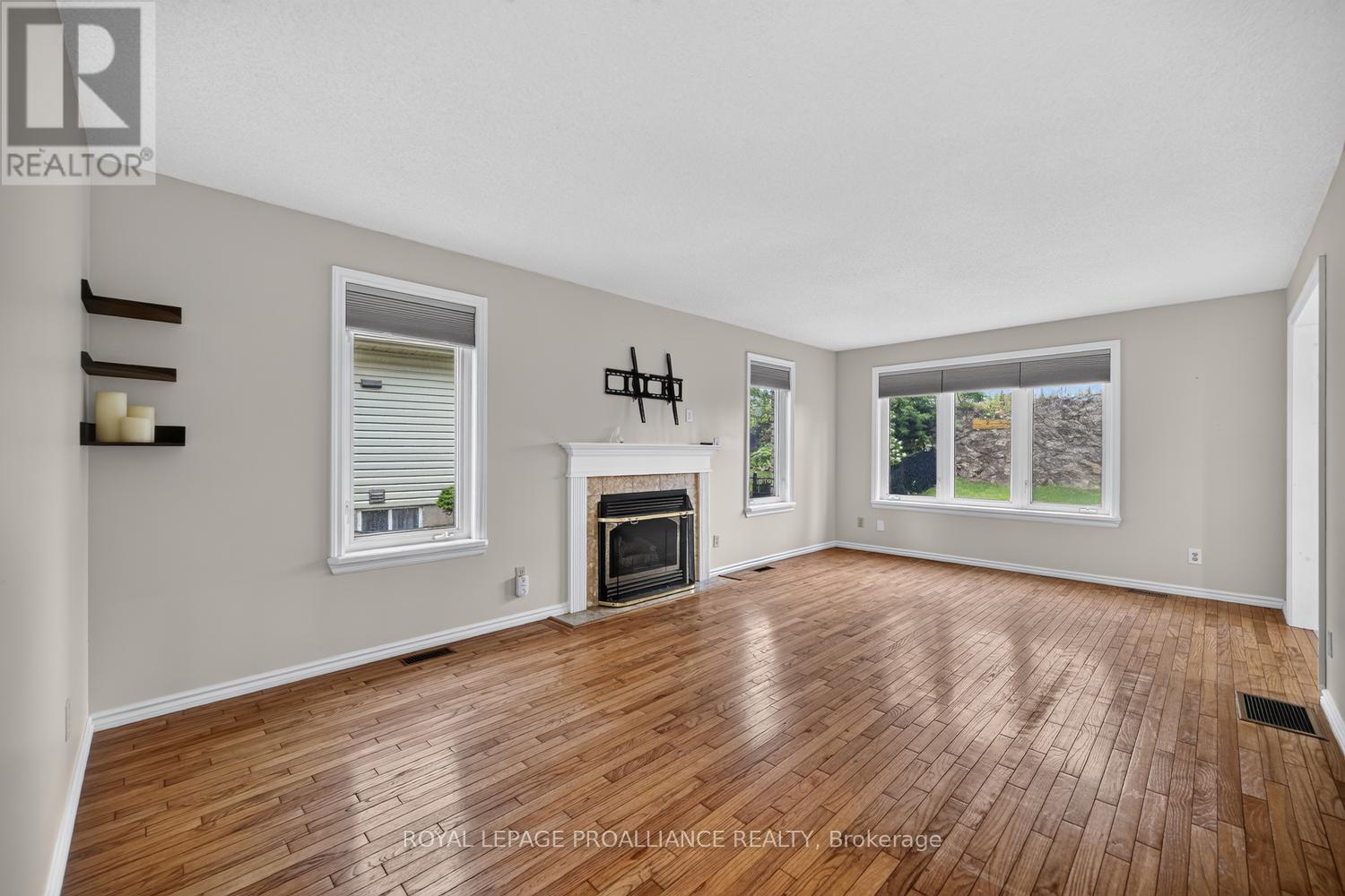 388 BROCK STREET - Image 7