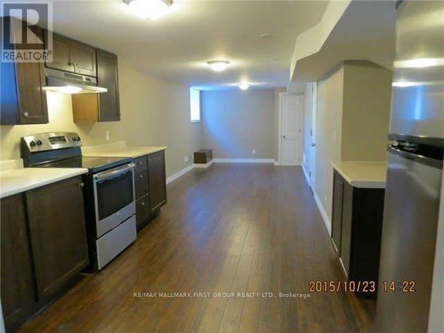 482 WARDEN AVENUE - 21