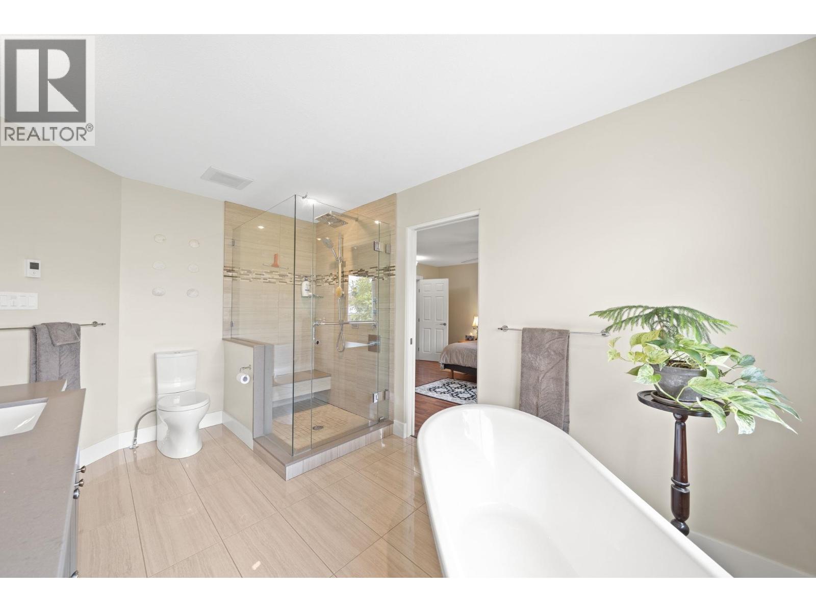 10131 HOLLYWELL Drive, Richmond