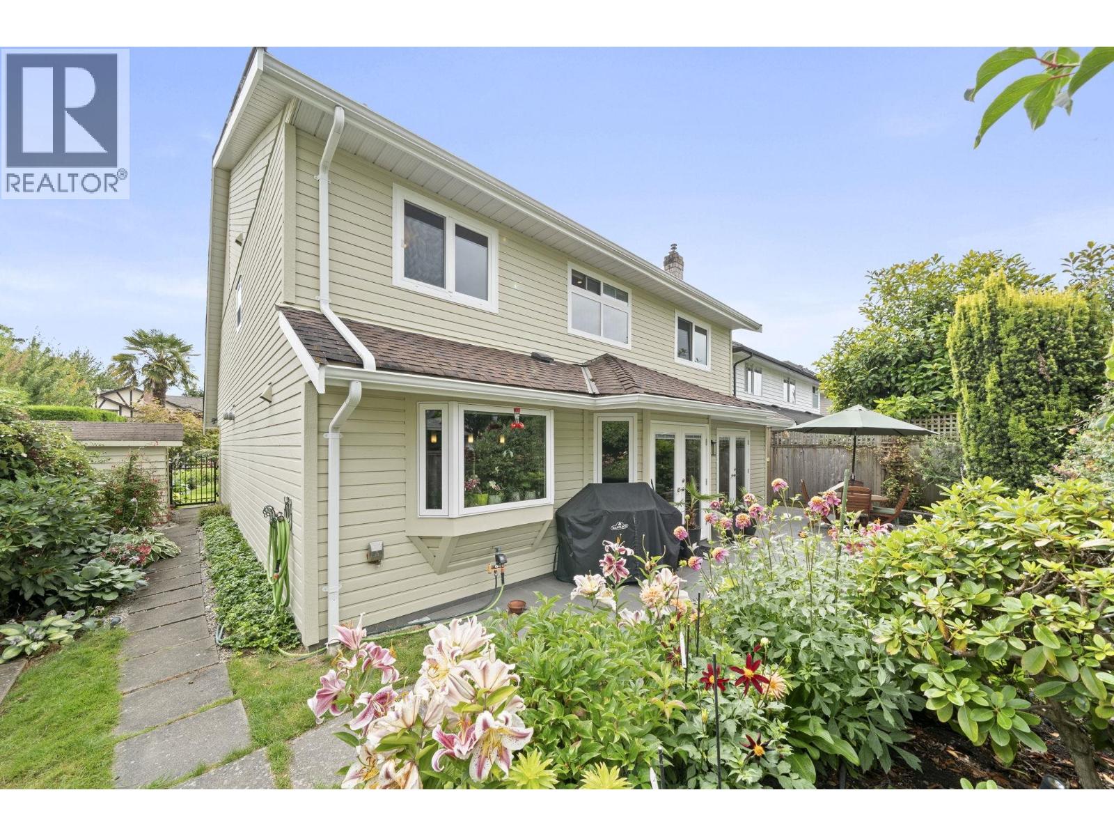 10131 HOLLYWELL Drive, Richmond
